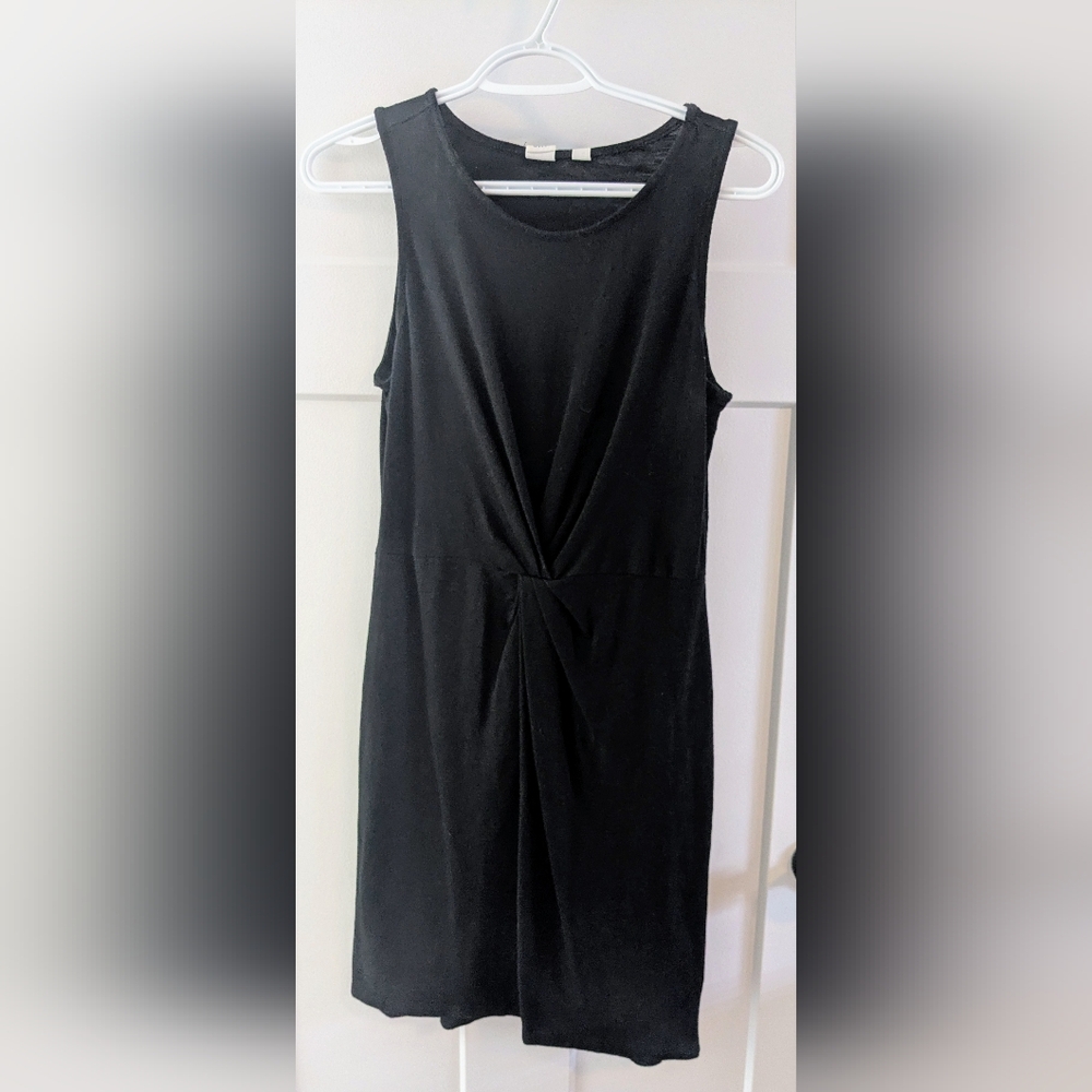 GAP Elegant Black Midi Dress